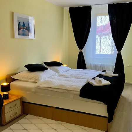 דירה Vary קרלובי וארי